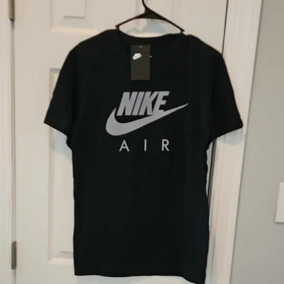 Nike Black T-Shirt with White Logo - Picture 1 of 4